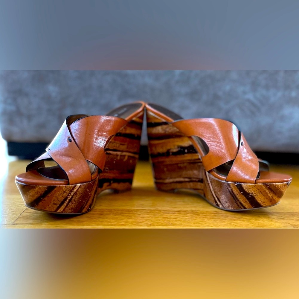 Amazing Nine West Platform Sandals 8.5